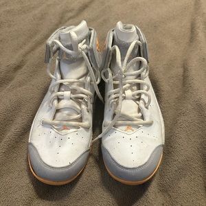 Air Jordan Carmelo sneakers
